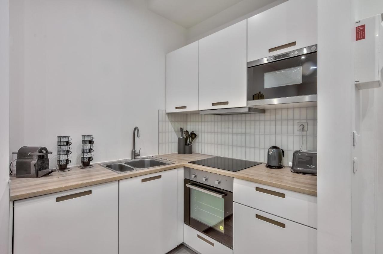 35 - Luxury Flat Grands Boulevards Париж Екстериор снимка
