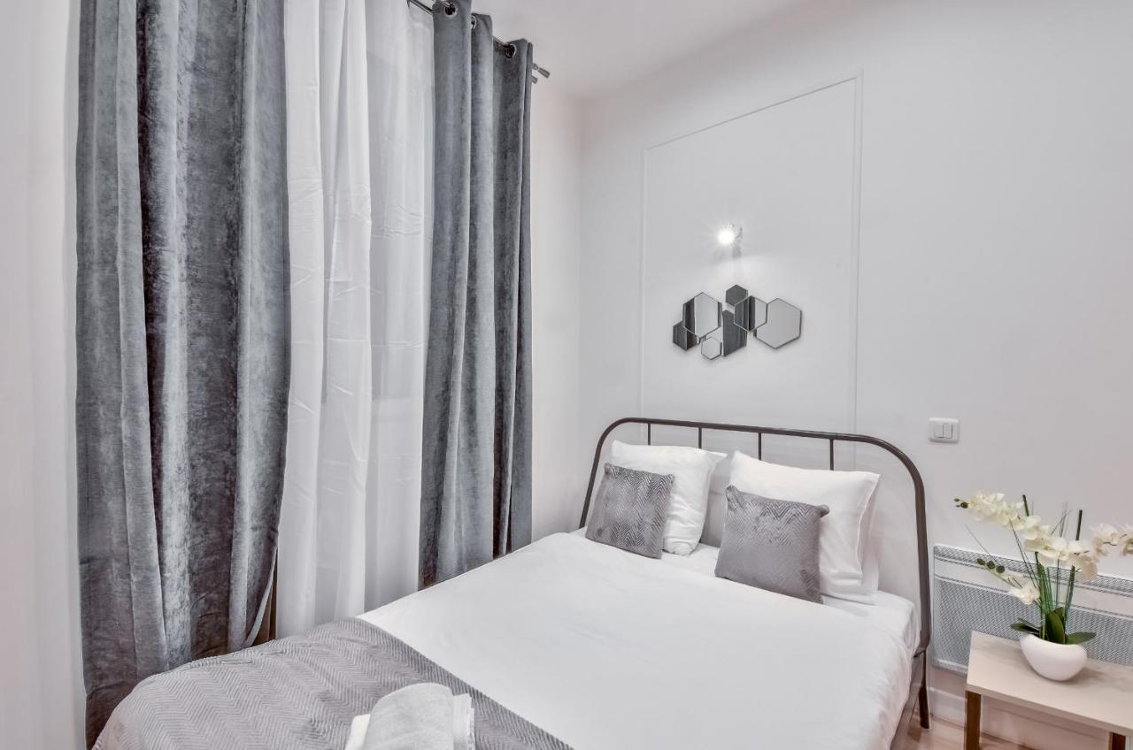 35 - Luxury Flat Grands Boulevards Париж Екстериор снимка