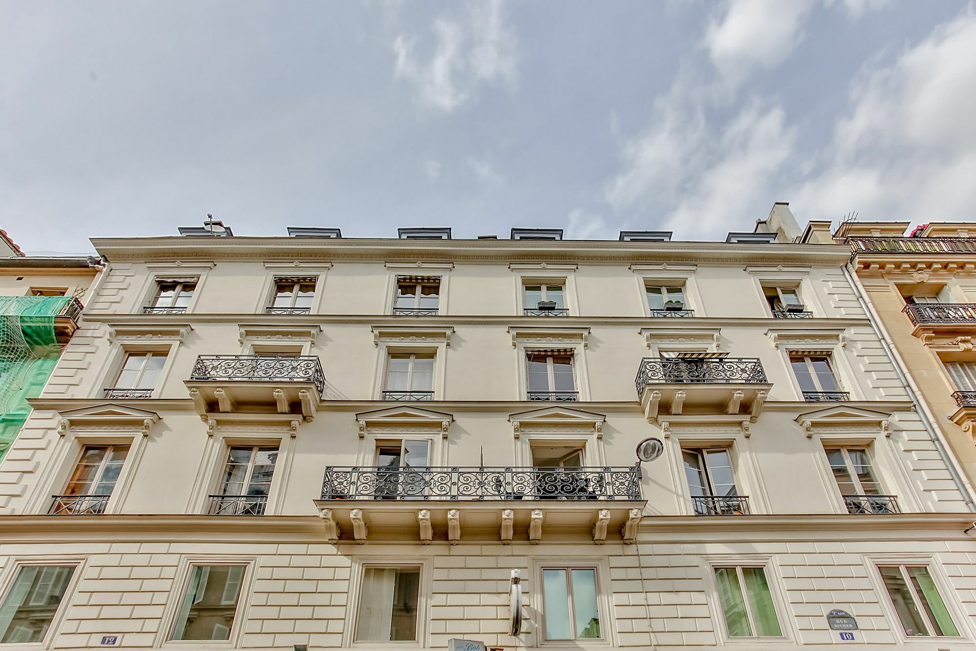 35 - Luxury Flat Grands Boulevards Париж Екстериор снимка